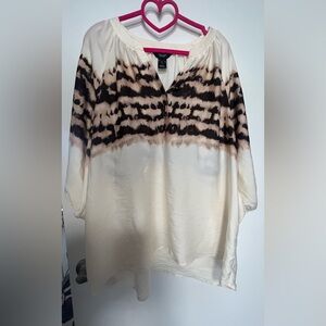 Simply Vera Vera Wang Blouse Ivory/cream color with brown/pink tie dye Size XL